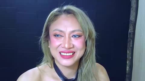 stephaniechim online show from April 14, 4:35 pm