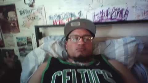 dbeamon92 online show from April 15, 3:19 pm