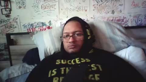 Snapshot of dbeamon92 chatting on April 20, 12:08 pm dbeamon92 online show from April 20, 12:08 pm