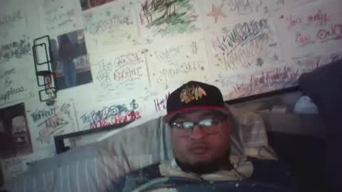 Snapshot of dbeamon92 chatting on April 28, 2:33 pm dbeamon92 online show from April 28, 2:33 pm