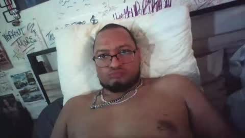 Snapshot of dbeamon92 chatting on April 29, 6:25 pm dbeamon92 online show from April 29, 6:25 pm