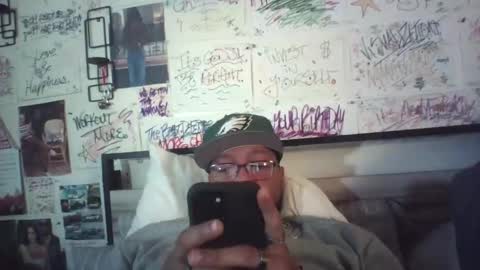 Snapshot of dbeamon92 chatting on May 11, 3:51 pm dbeamon92 online show from May 11, 3:51 pm