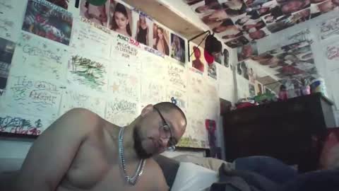 Snapshot of dbeamon92 chatting on May 19, 6:03 pm dbeamon92 online show from May 19, 6:03 pm