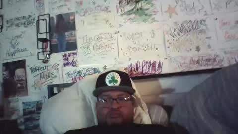 Snapshot of dbeamon92 chatting on May 28, 3:04 am dbeamon92 online show from May 28, 3:04 am