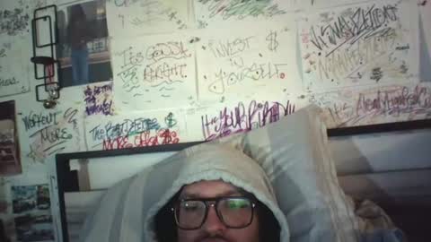 Snapshot of dbeamon92 chatting on June 18, 2:10 pm dbeamon92 online show from June 18, 2:10 pm