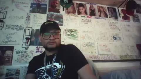 Snapshot of dbeamon92 chatting on June 21, 1:13 pm dbeamon92 online show from June 21, 1:13 pm
