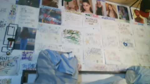 Snapshot of dbeamon92 chatting on July 9, 11:42 pm dbeamon92 online show from July 9, 11:42 pm