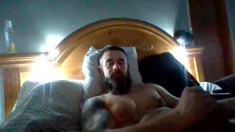 Snapshot of ddady22 chatting on March 6, 4:41 am ddady22 online show from March 6, 4:41 am