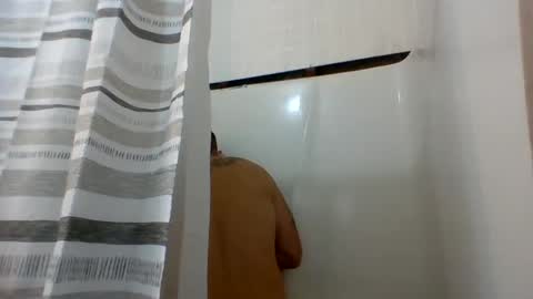 Snapshot of ddady22 chatting on October 27, 3:21 am ddady22 online show from October 27, 3:21 am