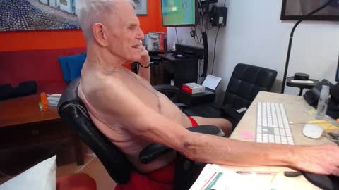 NOLADon online show from December 13, 9:20 pm