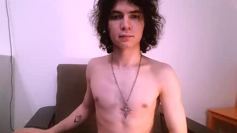 dean_raven online show from November 30, 5:22 am