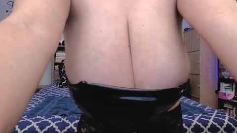 Rayna online show from November 26, 9:38 pm