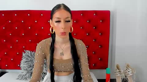 Snapshot of dearjasmine chatting on October 9, 7:17 am Jasmine online show from October 9, 7:17 am