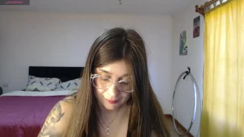 Snapshot of dearlilith6666 chatting on May 2, 3:50 pm dearlilith6666 online show from May 2, 3:50 pm