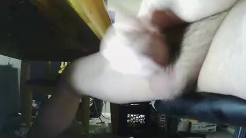 Snapshot of deathnite827 chatting on December 22, 11:20 pm DK814 online show from December 22, 11:20 pm