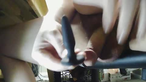 Snapshot of deathnite827 chatting on January 5, 7:39 pm DK814 online show from January 5, 7:39 pm