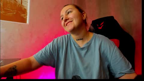 Debbie Mon Tue Fri Sun Sat GMT 3 1000am - 0400pm  online show from December 13, 10:13 pm