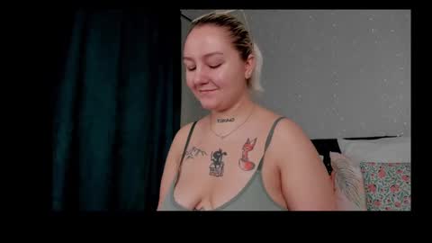 Debbie Mon Tue Fri Sun Sat GMT 3 1000am - 0400pm  online show from January 2, 3:08 pm