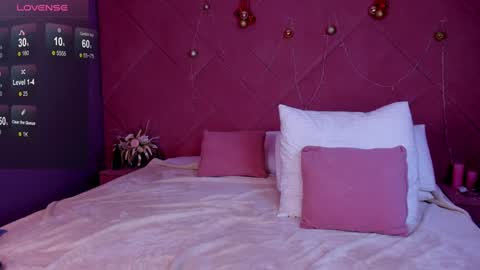 Snapshot of debbie_wools chatting on January 26, 4:20 am Jennifer online show from January 26, 4:20 am