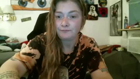 DEBBIE online show from October 31, 1:23 pm