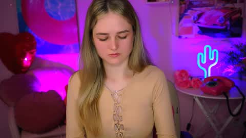 Snapshot of deboralarson chatting on March 11, 4:10 am Debora online show from March 11, 4:10 am