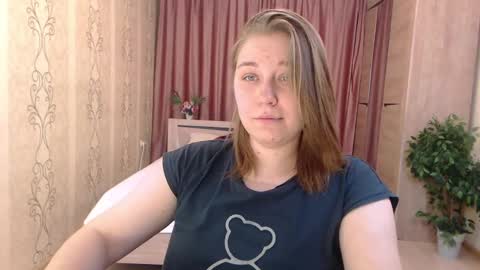 Snapshot of debramust chatting on December 20, 10:32 pm debramust online show from December 20, 10:32 pm