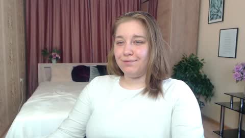 Snapshot of debramust chatting on January 11, 5:41 am debramust online show from January 11, 5:41 am