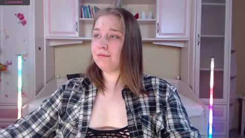 Snapshot of debramust chatting on January 14, 7:53 pm debramust online show from January 14, 7:53 pm