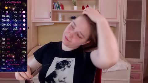 Snapshot of debramust chatting on February 21, 7:43 pm debramust online show from February 21, 7:43 pm