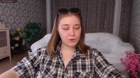 Snapshot of debramust chatting on February 23, 4:13 pm debramust online show from February 23, 4:13 pm