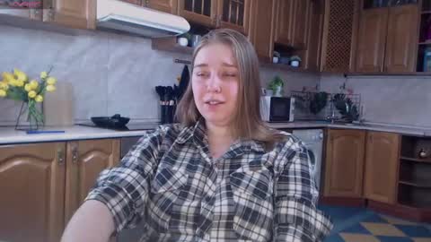 Snapshot of debramust chatting on February 26, 7:49 pm debramust online show from February 26, 7:49 pm