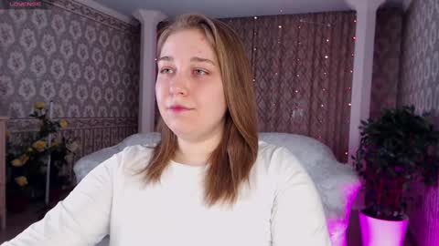 Snapshot of debramust chatting on March 11, 1:12 pm debramust online show from March 11, 1:12 pm