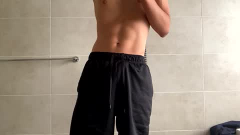 Snapshot of dec109 chatting on February 9, 5:00 am dec109 online show from February 9, 5:00 am