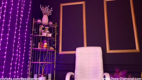 Snapshot of deeadiamond chatting on January 12, 5:34 am Deea online show from January 12, 5:34 am