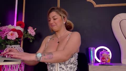 Snapshot of deeadiamond chatting on January 15, 8:01 pm Deea online show from January 15, 8:01 pm