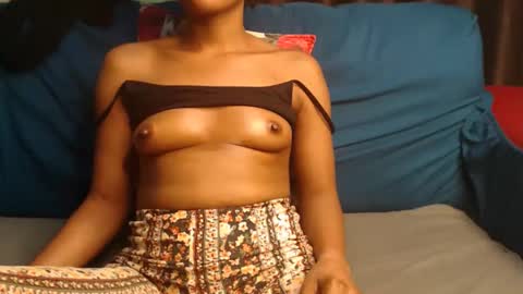 Snapshot of deedat4 chatting on February 10, 7:40 pm Dee online show from February 10, 7:40 pm