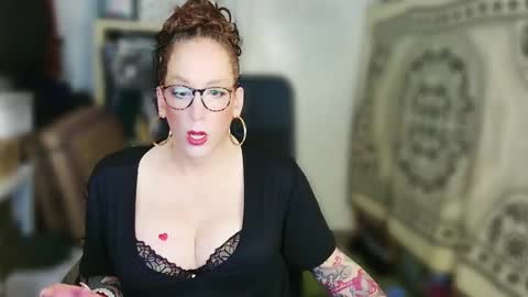 Snapshot of deeliah chatting on December 14, 1:50 am Deeliah online show from December 14, 1:50 am