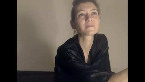 Snapshot of deelightfull chatting on December 4, 6:28 pm Deelightfull online show from December 4, 6:28 pm