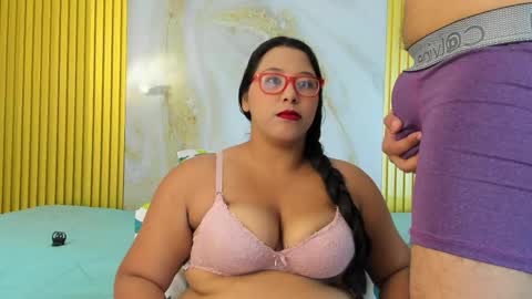 Snapshot of deepandcurvy chatting on April 24, 12:07 pm deepandcurvy online show from April 24, 12:07 pm