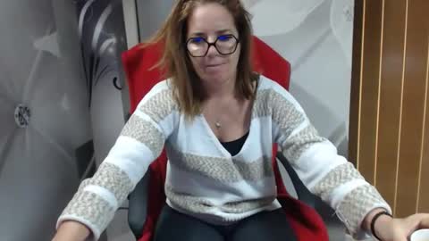 Snapshot of deepintoyourmind chatting on February 2, 10:47 am hi guys i m a cute milf i m here for good time and nice people pls be respectfool and enjoy me online show from February 2, 10:47 am