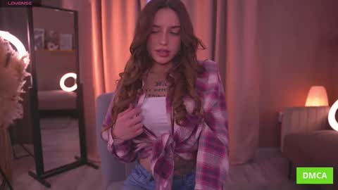 Snapshot of deeptalkss_ chatting on February 15, 8:24 am Eva online show from February 15, 8:24 am