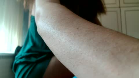 Snapshot of deessedivine chatting on July 8, 12:53 pm KamiDevi online show from July 8, 12:53 pm
