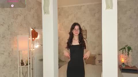 Amy online show from October 11, 8:40 pm