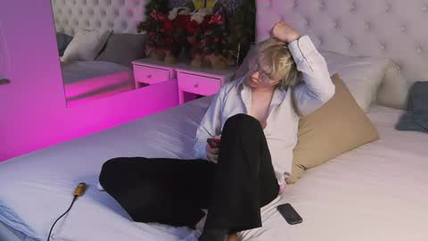 deficitt online show from January 18, 12:24 am