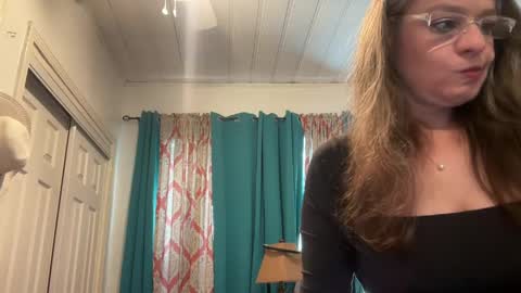 Snapshot of degeneratesaint chatting on May 6, 3:17 pm Tori online show from May 6, 3:17 pm