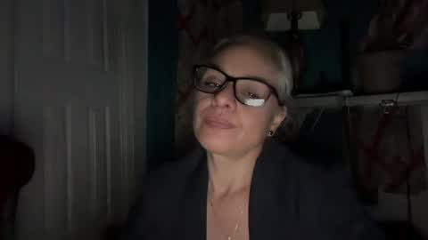 Snapshot of degeneratesaint chatting on May 8, 4:51 am Tori online show from May 8, 4:51 am
