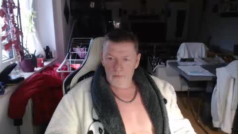 deinprinz2312 online show from February 22, 6:46 am