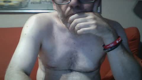 Snapshot of deividbowser chatting on July 21, 12:24 am deividbowser online show from July 21, 12:24 am