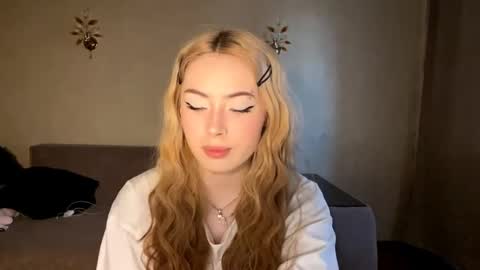 Mina online show from April 21, 12:22 pm