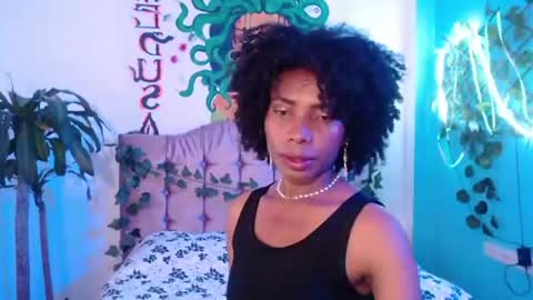 Snapshot of dekka_vixan chatting on August 6, 1:51 am dekka_vixan online show from August 6, 1:51 am